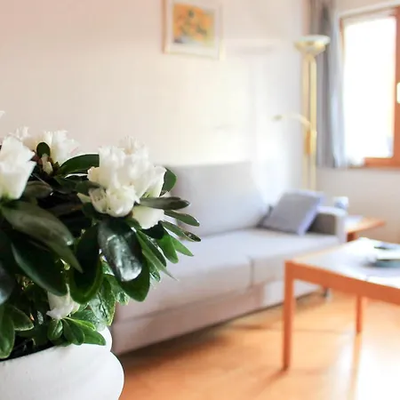 Appartamento Kuprella 1 - Mit Garten Und Privatem Seezugang In *